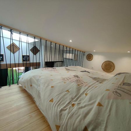 Tiny House Avec Jardin Et Acces Piscine Chauffee Villa Saint-Medard-en-Jalles Bagian luar foto